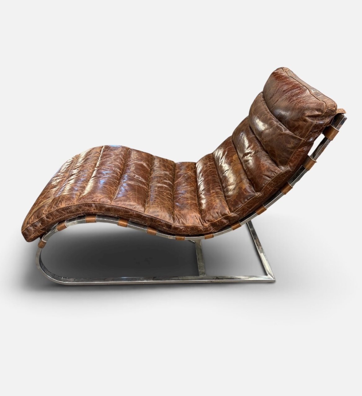 Chaise longue en cuero